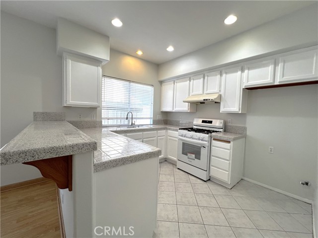 Detail Gallery Image 2 of 23 For 1729 Sunflower Ave a,  Glendora,  CA 91740 - 3 Beds | 3 Baths