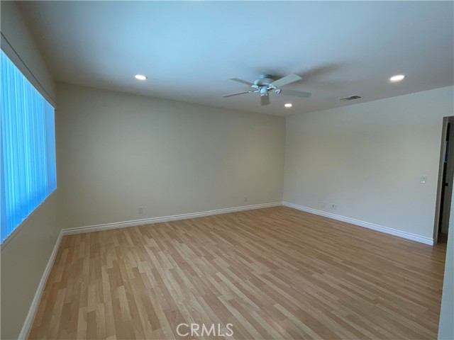 2641 Santa Ana Avenue, Costa Mesa CA: https://media.crmls.org/medias/b56c51ae-c186-45d2-a787-f255b666ca0c.jpg