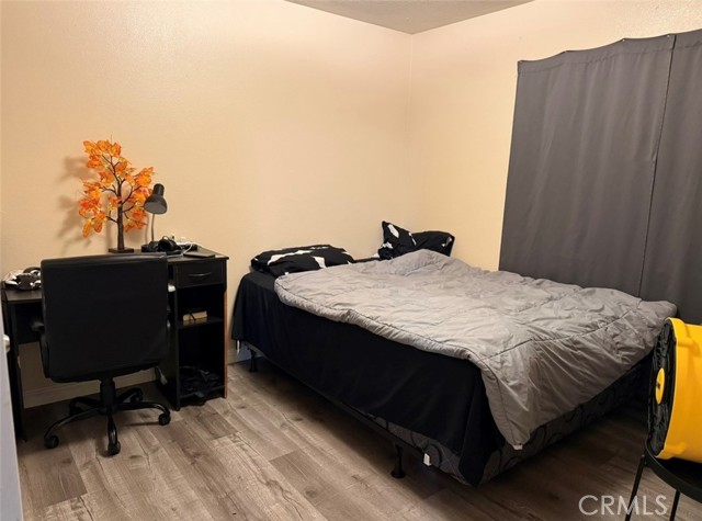 Detail Gallery Image 14 of 20 For 14565 Green River Rd, Victorville,  CA 92394 - 4 Beds | 2/1 Baths
