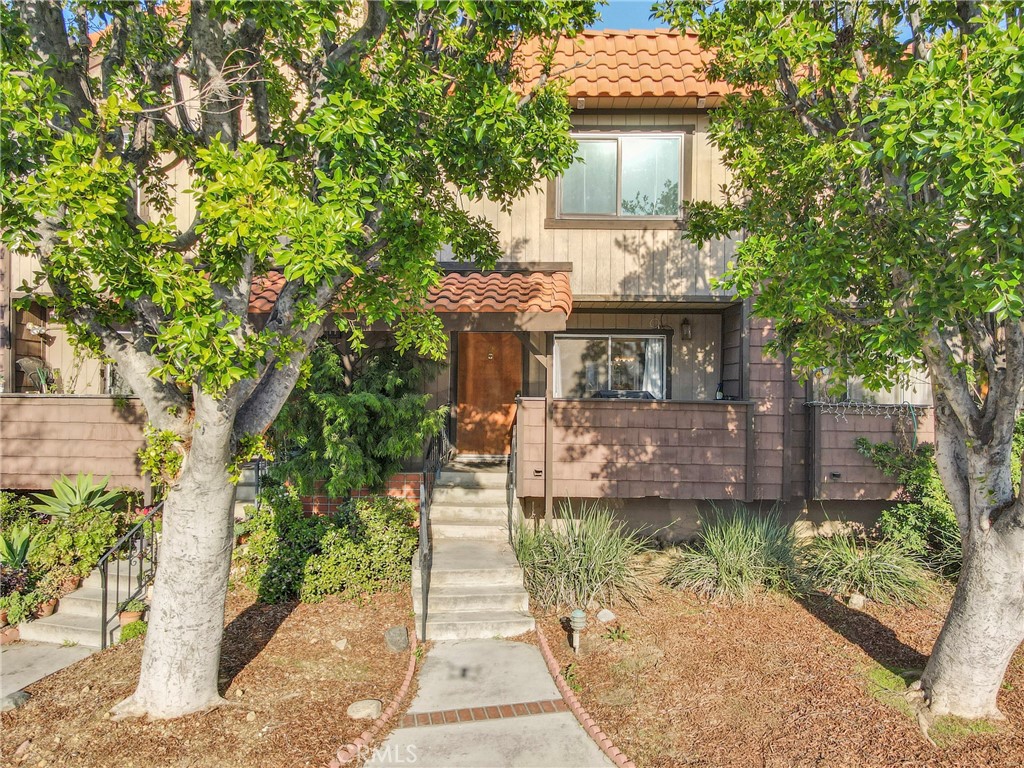 9414 Moonbeam Avenue #18