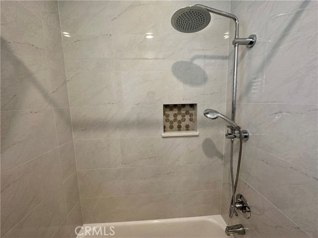 66 Eclipse, Irvine CA: https://media.crmls.org/medias/b56d3bb3-fe63-4100-9390-58703a16486d.jpg