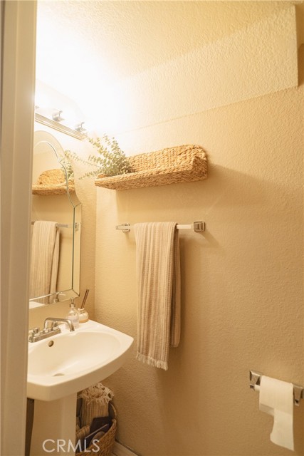 Detail Gallery Image 33 of 35 For 310 Buena Vista Ct, Merced,  CA 95348 - 4 Beds | 2/1 Baths
