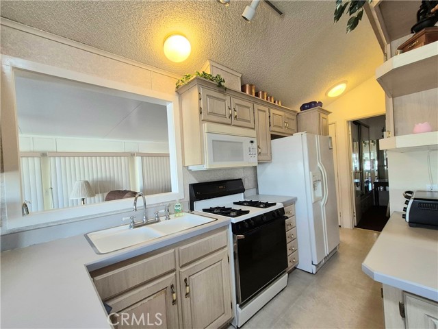 Detail Gallery Image 6 of 24 For 1295 S Cawston #245,  Hemet,  CA 92545 - 1 Beds | 1 Baths