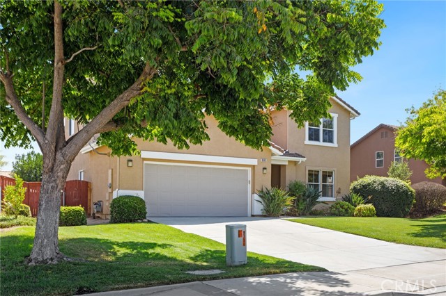 Detail Gallery Image 2 of 35 For 9302 Meadow Ln, Riverside,  CA 92508 - 5 Beds | 3 Baths