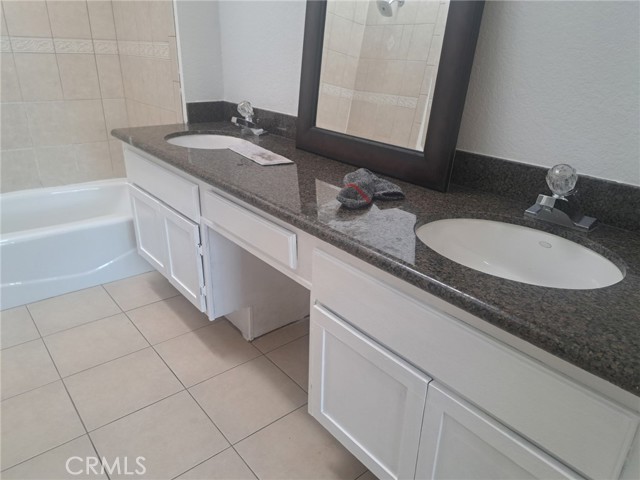 Detail Gallery Image 12 of 19 For 13605 Plato Dr, Moreno Valley,  CA 92553 - 3 Beds | 2/1 Baths