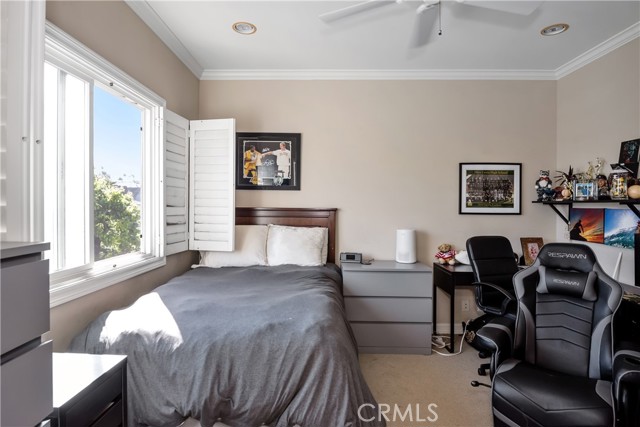 3619 Laurel Avenue, Manhattan Beach, California 90266, 4 Bedrooms Bedrooms, ,4 BathroomsBathrooms,Residential,Sold,Laurel,SB22045934