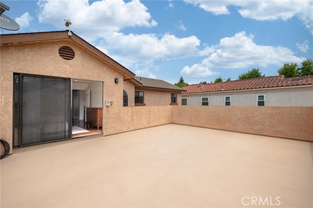 2221 Dufour Avenue, Redondo Beach CA: https://media.crmls.org/medias/b56fe014-44cc-4f4f-8c16-88677f42e170.jpg