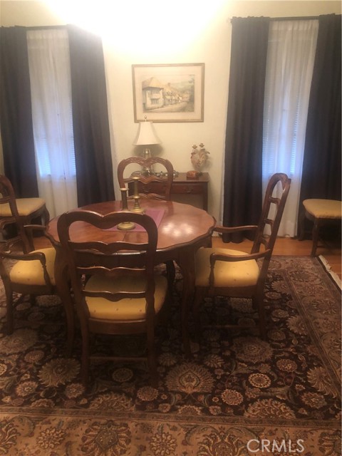 1100 N Maryland Avenue, Glendale CA: https://media.crmls.org/medias/b57008bd-1374-4e1d-9099-33f8f0d22b2b.jpg