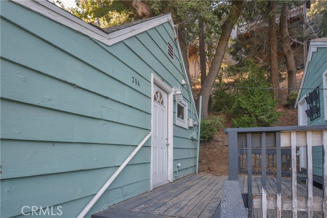 Detail Gallery Image 10 of 13 For 794 Virginia Ct, Lake Arrowhead,  CA 92352 - 1 Beds | 1 Baths