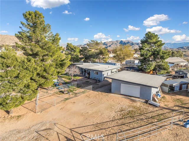 Detail Gallery Image 2 of 30 For 22977 El Centro, Apple Valley,  CA 92307 - 3 Beds | 1 Baths