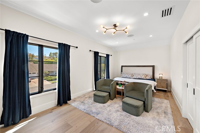 1963 Port Edward Place, Newport Beach CA: https://media.crmls.org/medias/b5718db5-5b75-4086-b26d-c5bf85f04c98.jpg