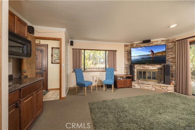 Detail Gallery Image 22 of 39 For 41984 Mapleleaf Dr, Big Bear Lake,  CA 92315 - 4 Beds | 2/1 Baths