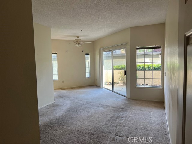 Detail Gallery Image 9 of 27 For 19163 Palo Verde Dr, Apple Valley,  CA 92308 - 2 Beds | 2 Baths