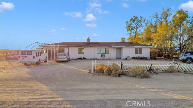 Detail Gallery Image 2 of 10 For 38920 Kathy Ln, Newberry Springs,  CA 92365 - 2 Beds | 1 Baths