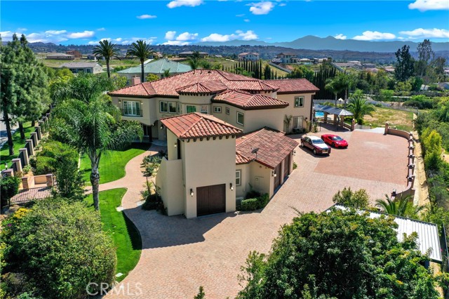 Detail Gallery Image 3 of 69 For 7231 Brandon Ct, Riverside,  CA 92506 - 6 Beds | 6/1 Baths