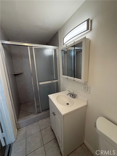 Detail Gallery Image 9 of 25 For 15513 Andrae Ct #C,  North Hills,  CA 91343 - 0 Beds | 1 Baths