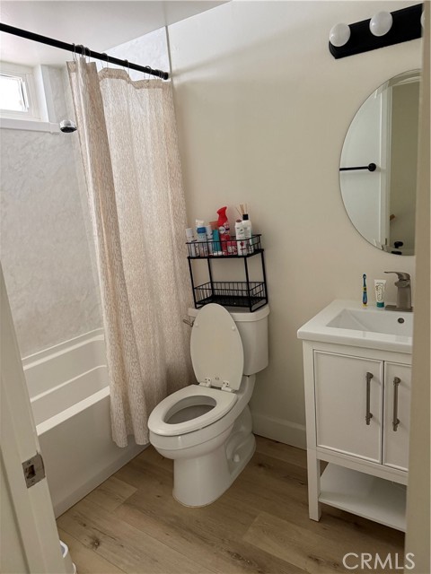 Detail Gallery Image 14 of 17 For 135 Lupe, Newbury Park,  CA 91320 - 4 Beds | 3 Baths