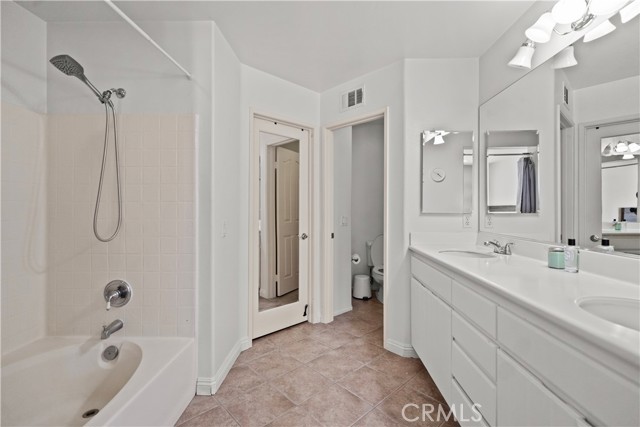 Detail Gallery Image 31 of 48 For 18 Moonstone, Irvine,  CA 92602 - 3 Beds | 2/1 Baths