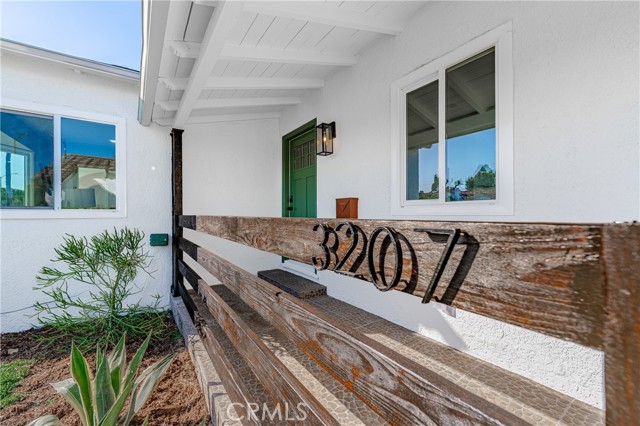 Detail Gallery Image 4 of 37 For 3207 W 78th Pl, Los Angeles,  CA 90043 - 3 Beds | 2 Baths