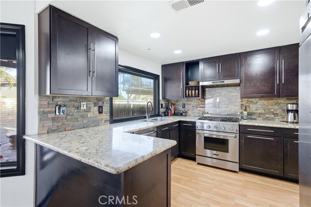 Detail Gallery Image 9 of 42 For 7127 Kempster Ave, Fontana,  CA 92336 - 3 Beds | 2/1 Baths