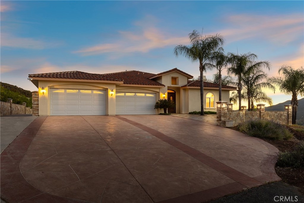 20245 Paseo Montana