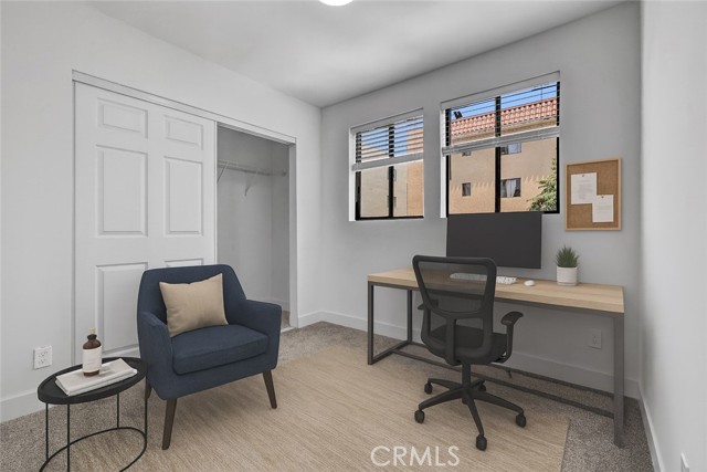 2625 San Marino Street, Los Angeles CA: https://media.crmls.org/medias/b578e610-aa57-4f42-b24e-6b8c635ec2c1.jpg