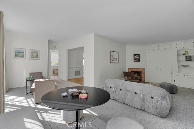 5248 Parkglen Avenue, Los Angeles CA: https://media.crmls.org/medias/b579aae1-6c2b-4b28-805e-1b5a33e6037f.jpg