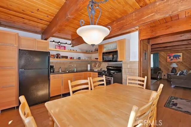 42373 Paramount Road, Big Bear Lake CA: https://media.crmls.org/medias/b57a7f5a-afd1-47a9-8ce2-aa3fe48113ec.jpg