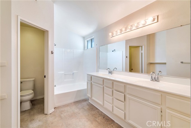 26057 Crestmont Circle, Menifee CA: https://media.crmls.org/medias/b57aa40a-36b1-40f7-8d8b-29923b6d7c18.jpg