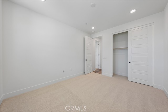 30105 Hillside Place, Castaic CA: https://media.crmls.org/medias/b57acef7-7864-4c81-8772-f10a9d73ac00.jpg