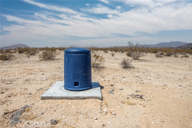 Detail Gallery Image 2 of 18 For 2650 Delaware Ave, Joshua Tree,  CA 92252 - – Beds | – Baths