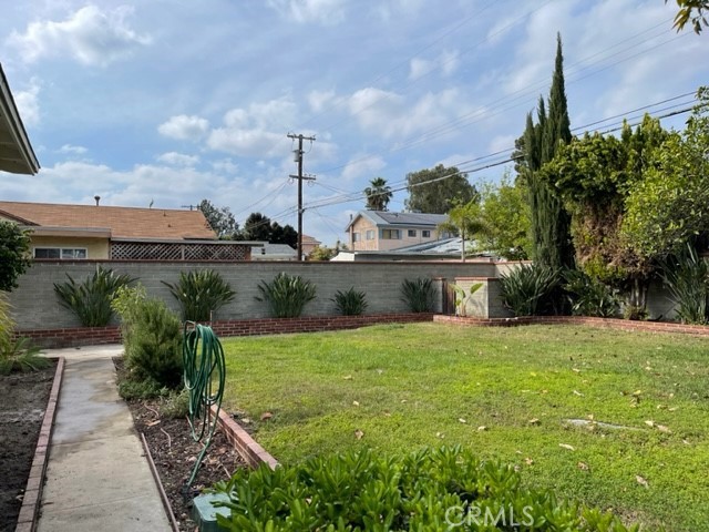 8600 Stansbury Avenue photo 7