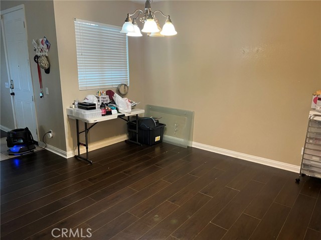 Detail Gallery Image 12 of 24 For 36377 Capri, Winchester,  CA 92596 - 4 Beds | 2/1 Baths