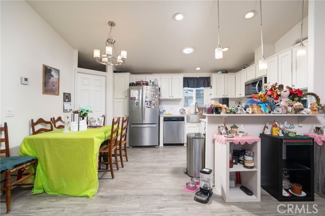 Detail Gallery Image 7 of 16 For 8389 Baker Ave #3,  Rancho Cucamonga,  CA 91730 - 3 Beds | 2 Baths