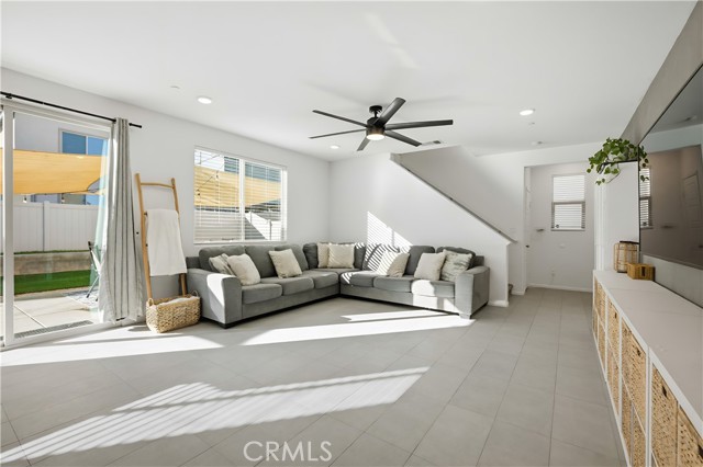 Detail Gallery Image 8 of 32 For 1157 Blackbrush, Banning,  CA 92220 - 3 Beds | 2/1 Baths