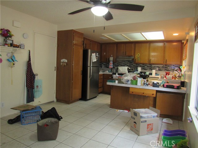 26250 Spaniel Lane, Menifee CA: https://media.crmls.org/medias/b57c57d6-cddc-44bd-8616-8b406d334735.jpg