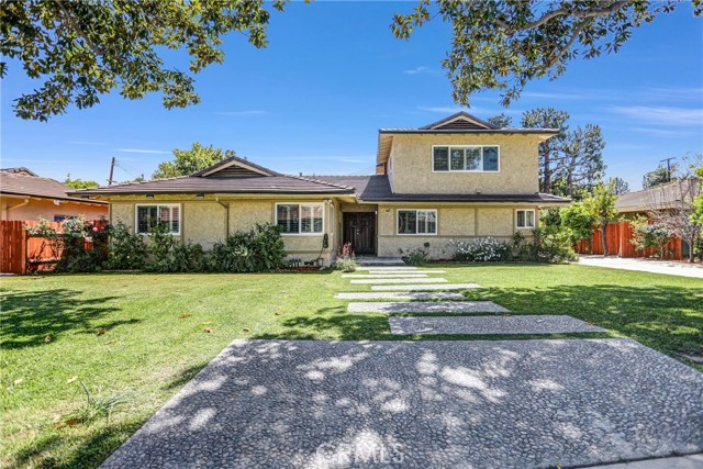 Detail Gallery Image 3 of 41 For 100 Arthur, Arcadia,  CA 91007 - 5 Beds | 3/1 Baths