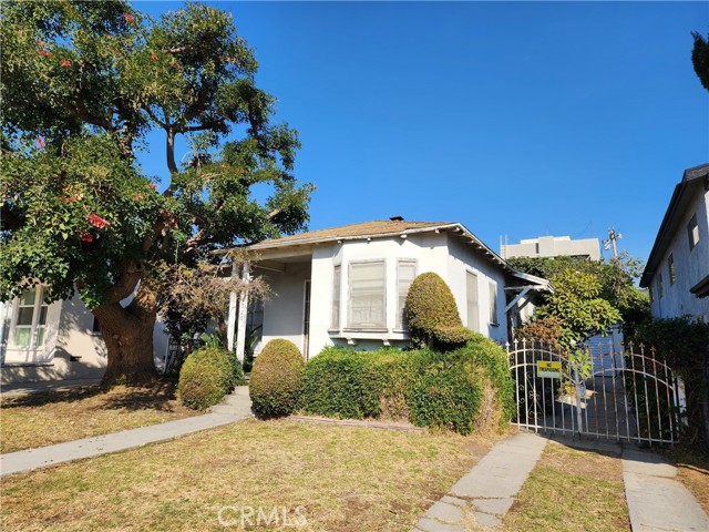 Detail Gallery Image 1 of 5 For 1720 S Westgate Ave, Los Angeles,  CA 90025 - 3 Beds | 1 Baths