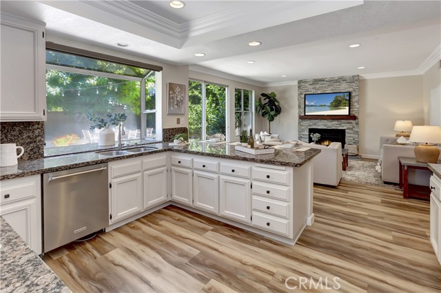 13421 Montecito, Tustin CA: https://media.crmls.org/medias/b57d5d8d-5d98-48d4-b86c-6097ec0c7a2b.jpg