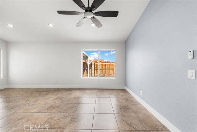 Detail Gallery Image 30 of 58 For 4042 E Avenue R6, Palmdale,  CA 93552 - 3 Beds | 2 Baths