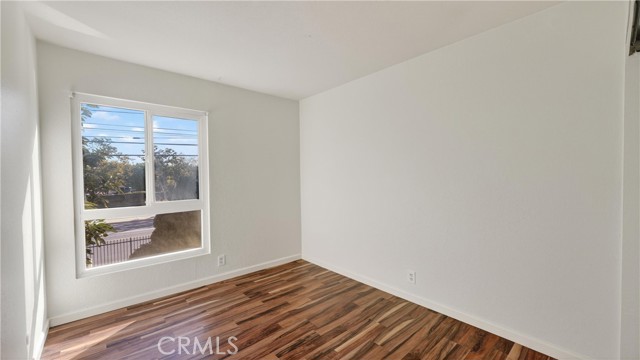 Detail Gallery Image 16 of 38 For 2600 W Segerstrom Ave #D,  Santa Ana,  CA 92704 - 3 Beds | 2/1 Baths