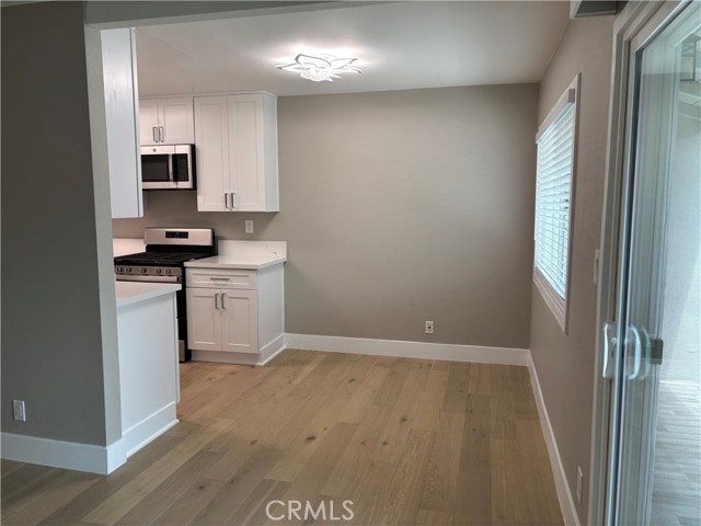 Detail Gallery Image 3 of 11 For 1250 S Brookhurst St #2084,  Anaheim,  CA 92804 - 2 Beds | 1 Baths