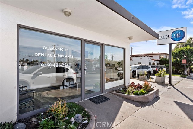 133 Avenida Granada, San Clemente, California 92672, ,Commercial Lease,For Rent,133 Avenida Granada,CROC25042577