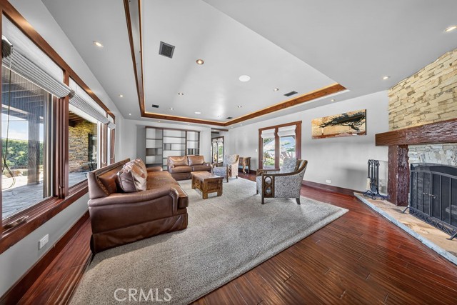 Detail Gallery Image 27 of 64 For 11159 Mcvine, Sunland,  CA 91040 - 4 Beds | 4 Baths