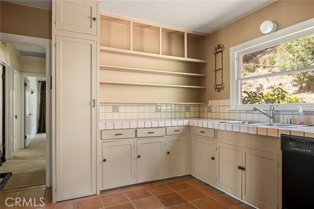 Detail Gallery Image 20 of 42 For 868 W Edgehill Rd, San Bernardino,  CA 92405 - 3 Beds | 2 Baths