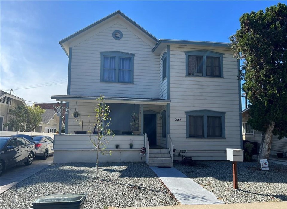 227 N Everett Street, Glendale, CA 91206
