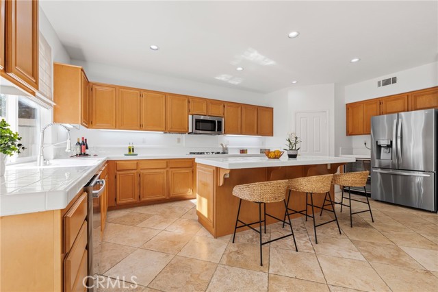 Detail Gallery Image 12 of 49 For 75 Ashford, Irvine,  CA 92618 - 4 Beds | 2/1 Baths