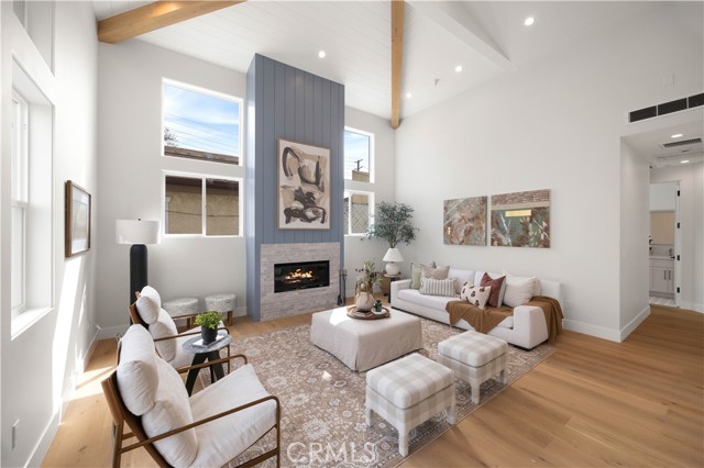 Detail Gallery Image 5 of 43 For 2018 Grant Ave a,  Redondo Beach,  CA 90278 - 4 Beds | 5 Baths