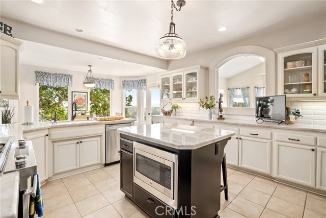 Detail Gallery Image 15 of 46 For 14600 El Monte Rd, Atascadero,  CA 93422 - 3 Beds | 2 Baths
