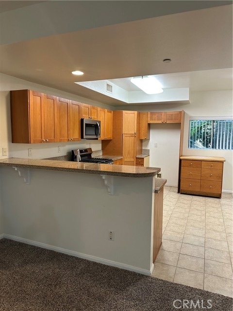 Detail Gallery Image 7 of 33 For 7551 Jordan #109,  Canoga Park,  CA 91303 - 3 Beds | 2 Baths